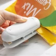 Kép 5/13 - Elektromos zacskólezáró vágóval és akasztóval - Innovagoods
